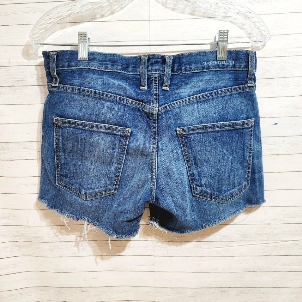 CURRENT/ELLIOTT THE BOYFRIEND SHORT IN LOVED MEDIUM WASH, SZ 24/0